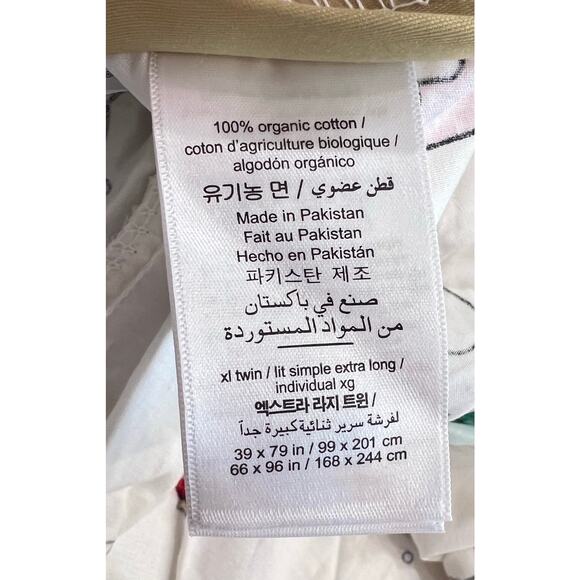 NEW Pottery Barn Teen Hello Kitty Christmas TWIN Organic Cotton Sheet Set Winter - Picture 5 of 5